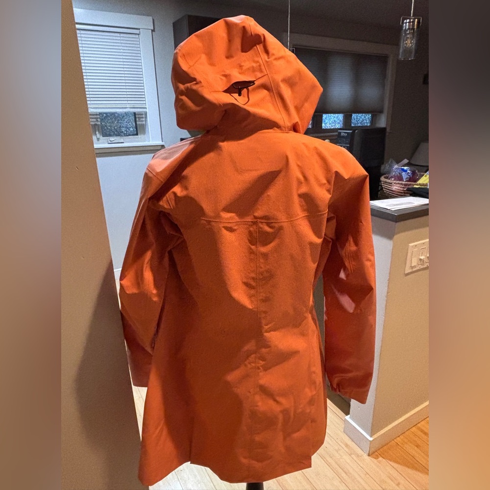 Arc'teryx Women's Codetta Rain Jacket- Peach Color - Picture 3 of 8